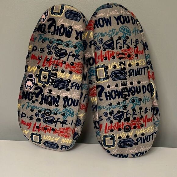 Friends Women's Multicolor Graphic Comfy Indoor Sock Slippers - Picture 3 of 5